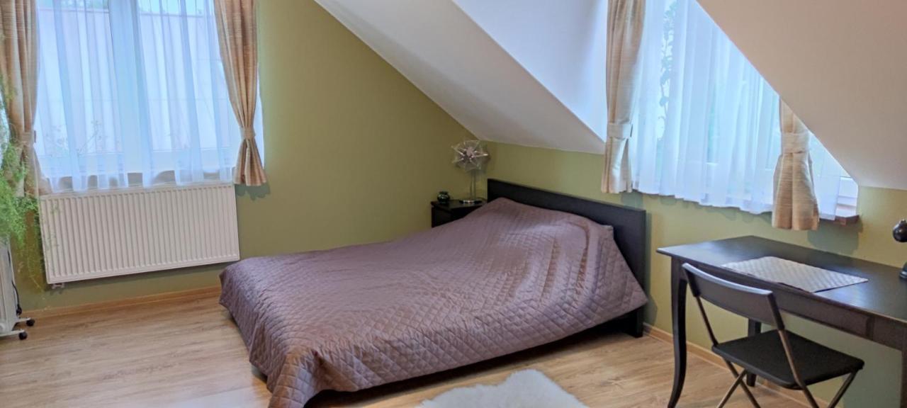 Holiday home Dom Na Kaszubach Nad Jeziorem Gowidlinskim - Caloroczny Suleczyno